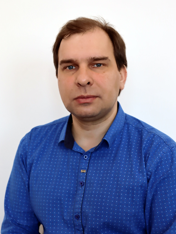 Гусельников Роман Владимирович.